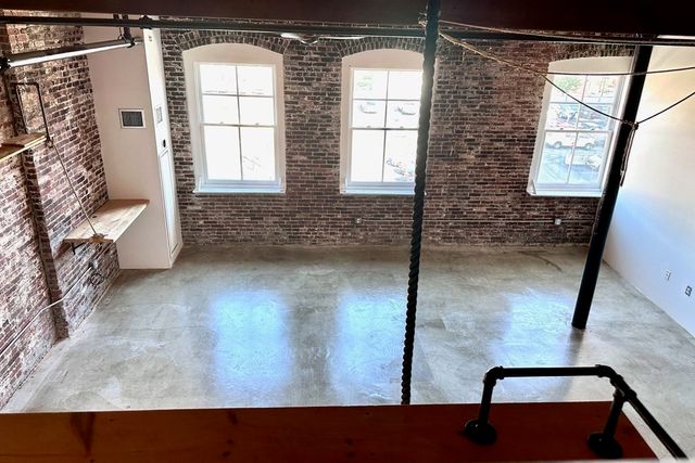 172 Middle St 311, Lowell, MA 01852