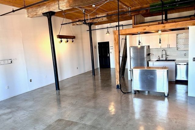 172 Middle St 311, Lowell, MA 01852