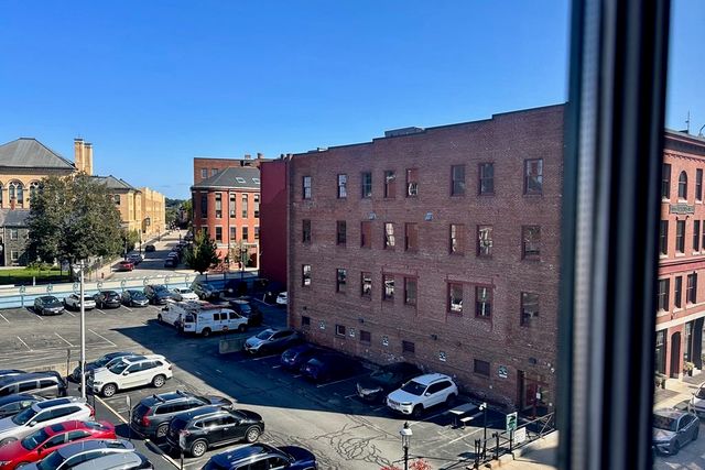 172 Middle St 311, Lowell, MA 01852