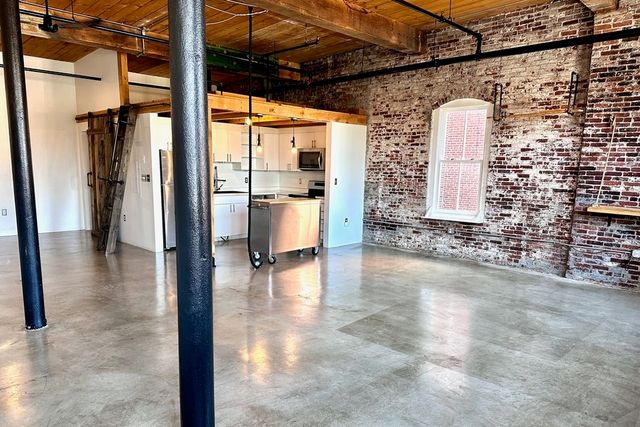 172 Middle St 311, Lowell, MA 01852