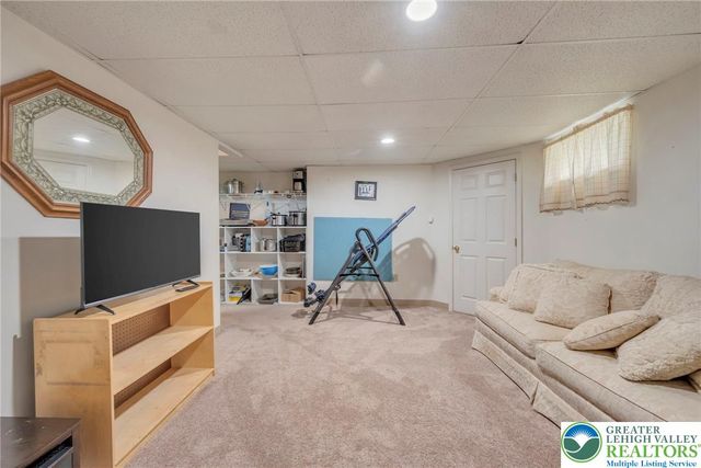 163 Silo Circle, Upper Nazareth Twp, PA 18064