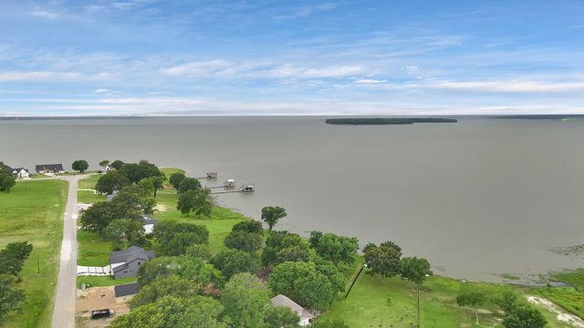 1511 Shoreline Drive, Mabank, TX 75143