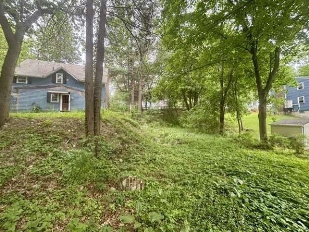 76 Summer Ave, Reading, MA 01867