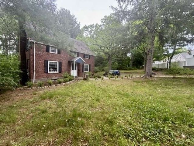 76 Summer Ave, Reading, MA 01867