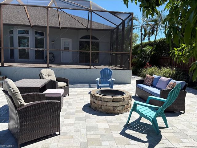 392 Yellowbird ST, Marco Island, FL 34145