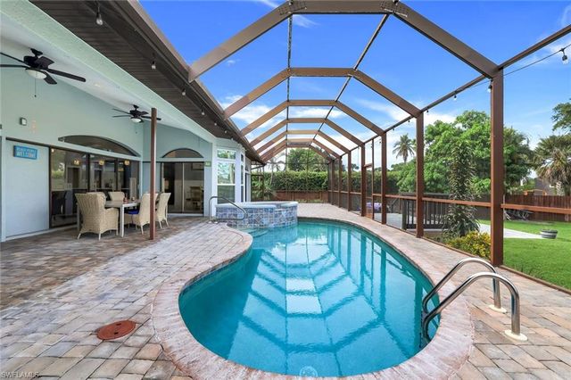 392 Yellowbird ST, Marco Island, FL 34145