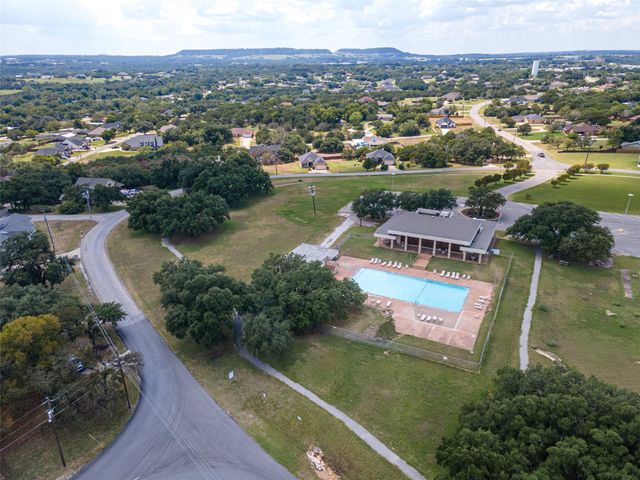 4000 Marana Drive, Granbury, TX 76048