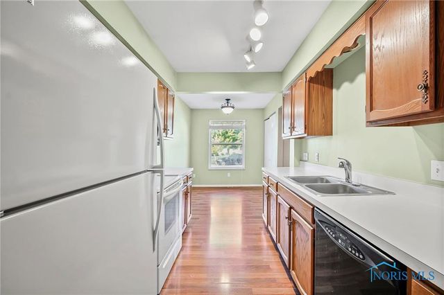 54 Homestead Place, 54, Maumee, OH 43537