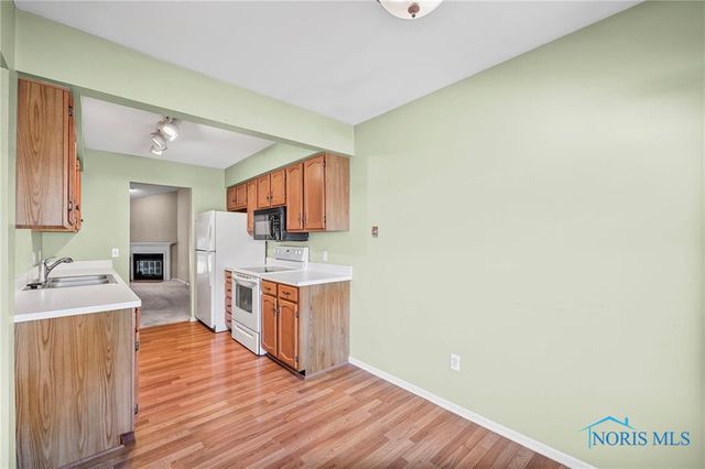 54 Homestead Place, 54, Maumee, OH 43537