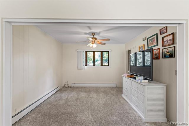 6158 Golfview Drive, Burton, MI 48509