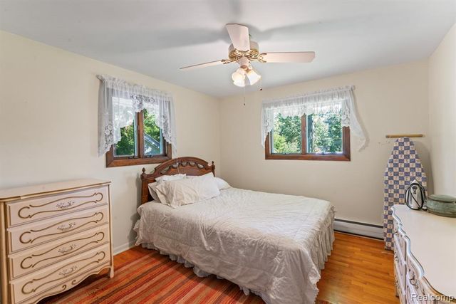 6158 Golfview Drive, Burton, MI 48509