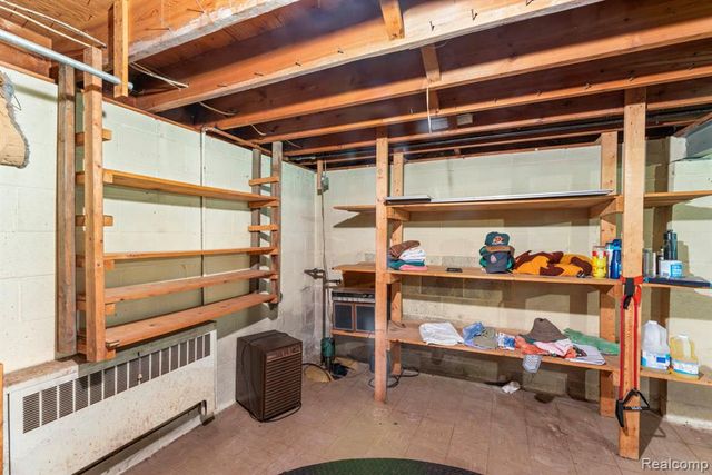 6158 Golfview Drive, Burton, MI 48509