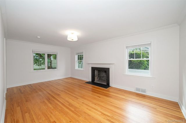 208 Lincoln Avenue, Eastchester, NY 10709