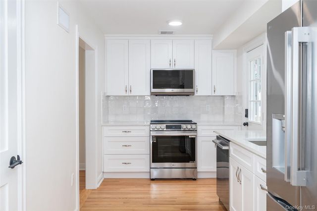 208 Lincoln Avenue, Eastchester, NY 10709