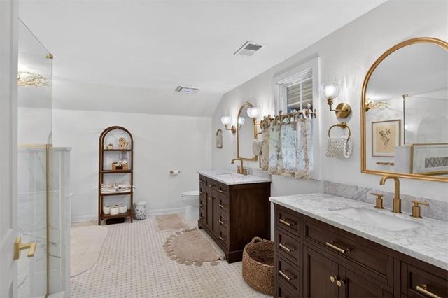 34 Bodie Road, Talking Rock, GA 30175