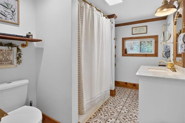 34 Bodie Road, Talking Rock, GA 30175
