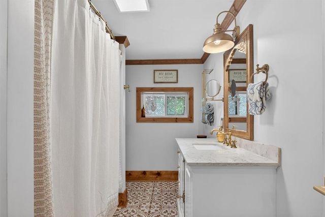 34 Bodie Road, Talking Rock, GA 30175