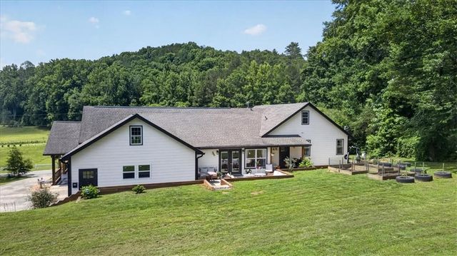 34 Bodie Road, Talking Rock, GA 30175