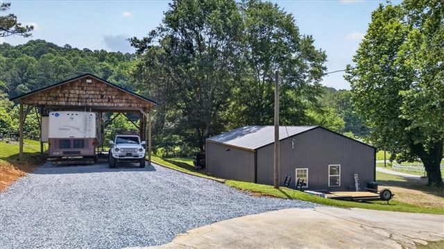 34 Bodie Road, Talking Rock, GA 30175