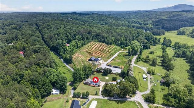 34 Bodie Road, Talking Rock, GA 30175