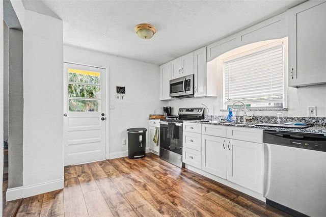 55316 CLAIRE STREET, Astor, FL 32102