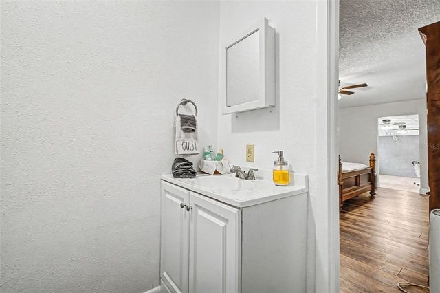55316 CLAIRE STREET, Astor, FL 32102