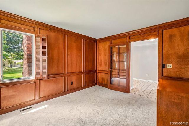 4523 Rivers Edge Drive, Troy, MI 48098