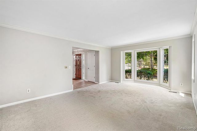 4523 Rivers Edge Drive, Troy, MI 48098