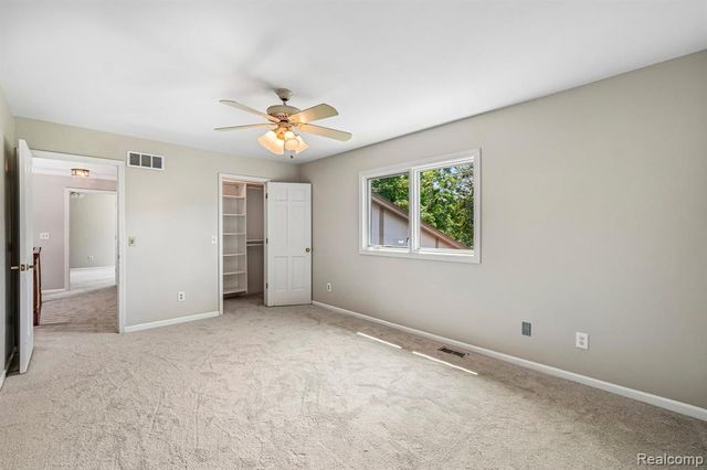 4523 Rivers Edge Drive, Troy, MI 48098