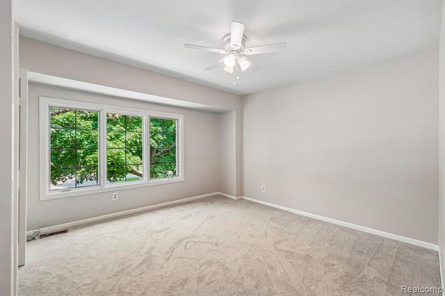 4523 Rivers Edge Drive, Troy, MI 48098