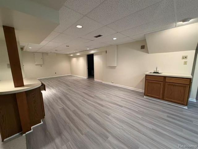 4523 Rivers Edge Drive, Troy, MI 48098