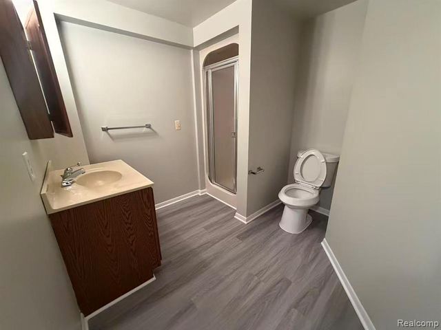 4523 Rivers Edge Drive, Troy, MI 48098