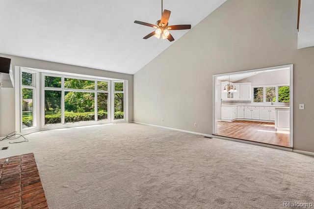 4523 Rivers Edge Drive, Troy, MI 48098