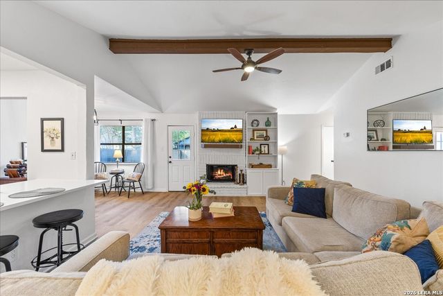 13214 Larkbrook St, San Antonio, TX 78233