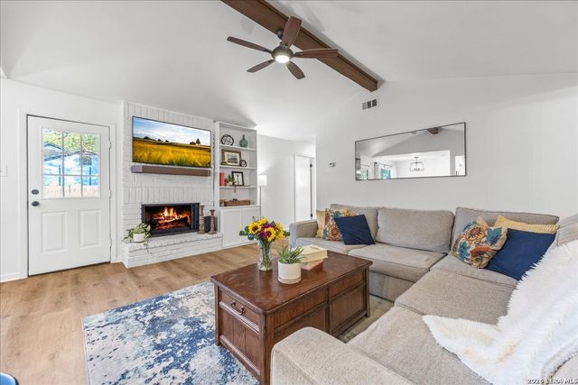 13214 Larkbrook St, San Antonio, TX 78233