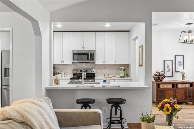 13214 Larkbrook St, San Antonio, TX 78233