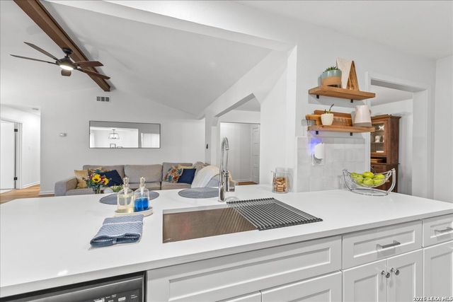 13214 Larkbrook St, San Antonio, TX 78233