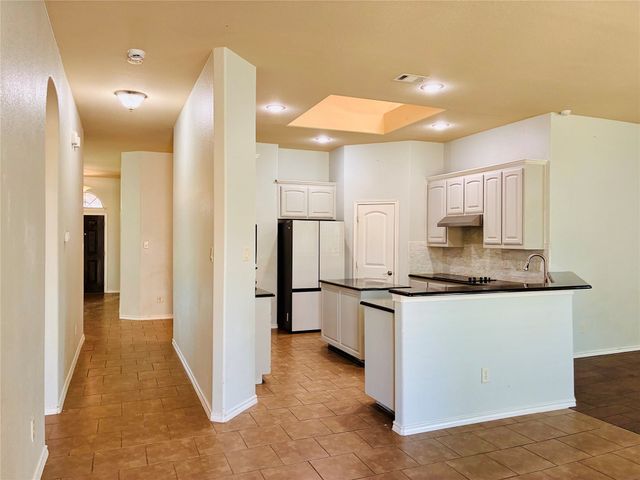 2229 Caroline Drive, Weatherford, TX 76087
