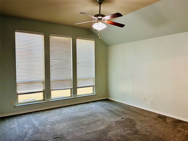 2229 Caroline Drive, Weatherford, TX 76087