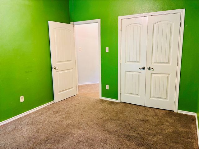 2229 Caroline Drive, Weatherford, TX 76087