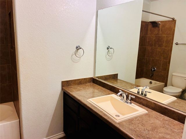2229 Caroline Drive, Weatherford, TX 76087