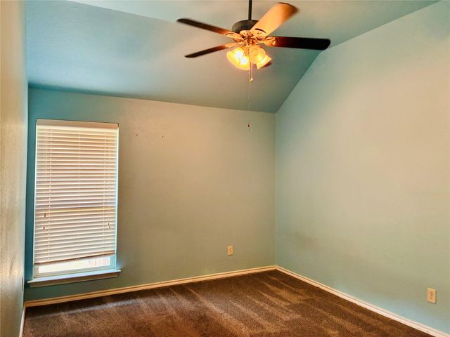 2229 Caroline Drive, Weatherford, TX 76087