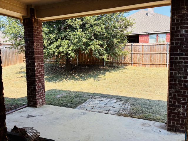 2229 Caroline Drive, Weatherford, TX 76087