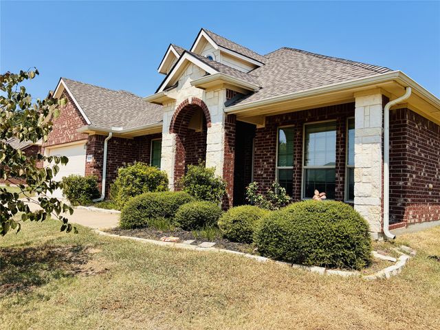 2229 Caroline Drive, Weatherford, TX 76087