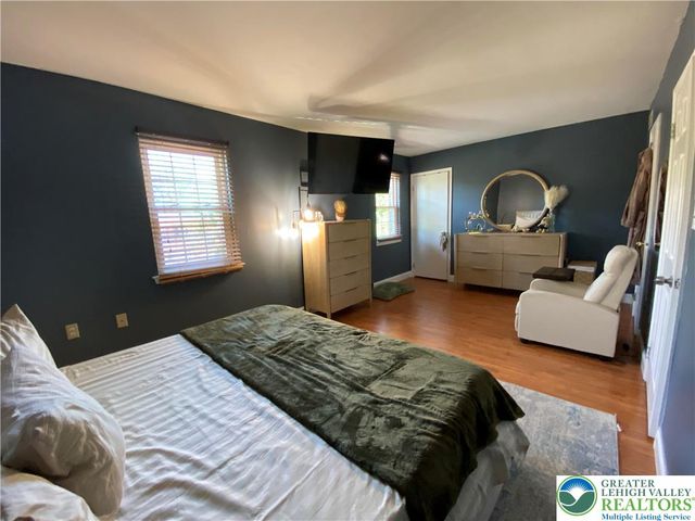 1656 Angela Drive, Bethlehem City, PA 18017