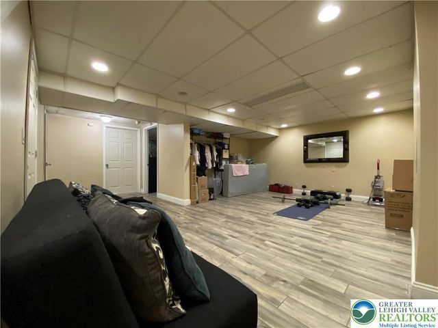 1656 Angela Drive, Bethlehem City, PA 18017