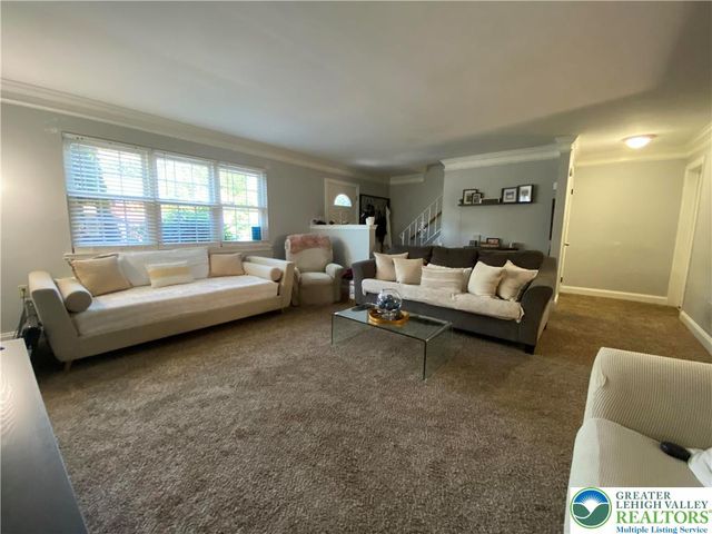 1656 Angela Drive, Bethlehem City, PA 18017