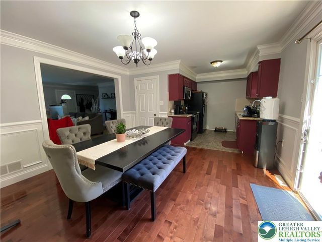 1656 Angela Drive, Bethlehem City, PA 18017