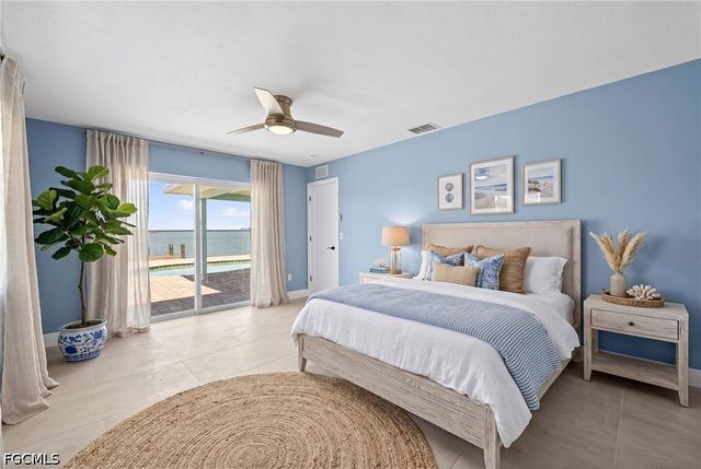 3 Bayview BLVD, Fort Myers Beach, FL 33931
