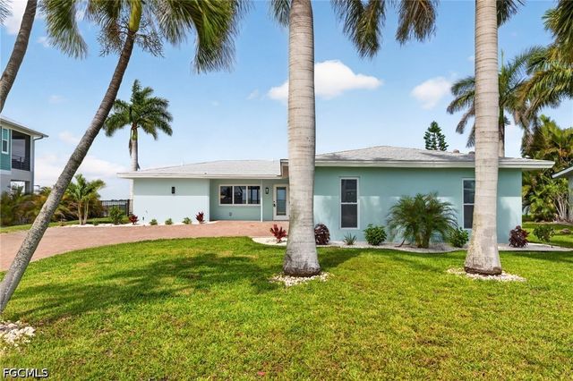 3 Bayview BLVD, Fort Myers Beach, FL 33931